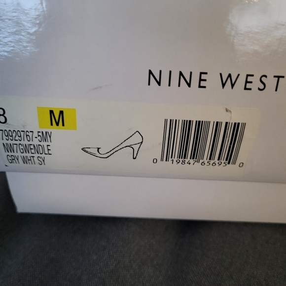 Nine West size 8 Grey heels - Picture 2 of 6